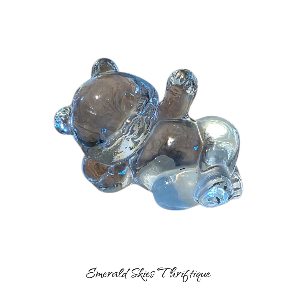 Vintage Fenton Art Glass Paper Weight Collectable Bear Waving Reclined Figurine